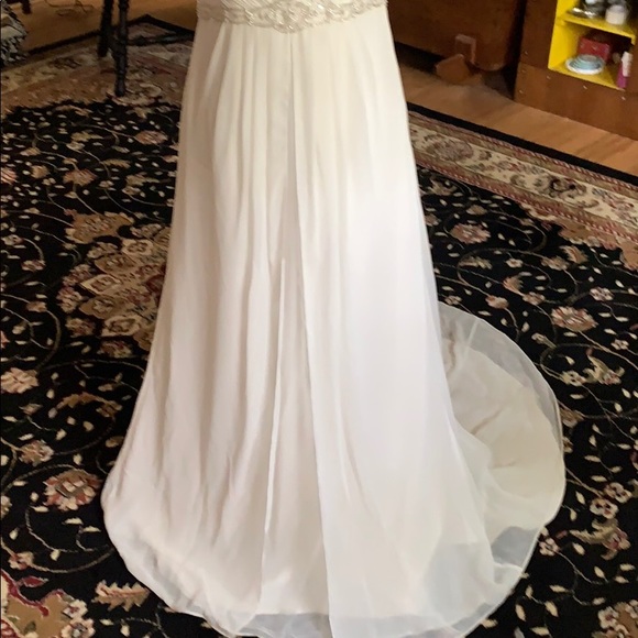 Wedding Dress, worn one time 😊 Grecian Style - Picture 2 of 6